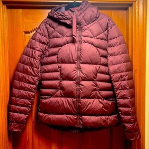 Lululemon hooded Puffer Coat, women’s size 10, maroon.